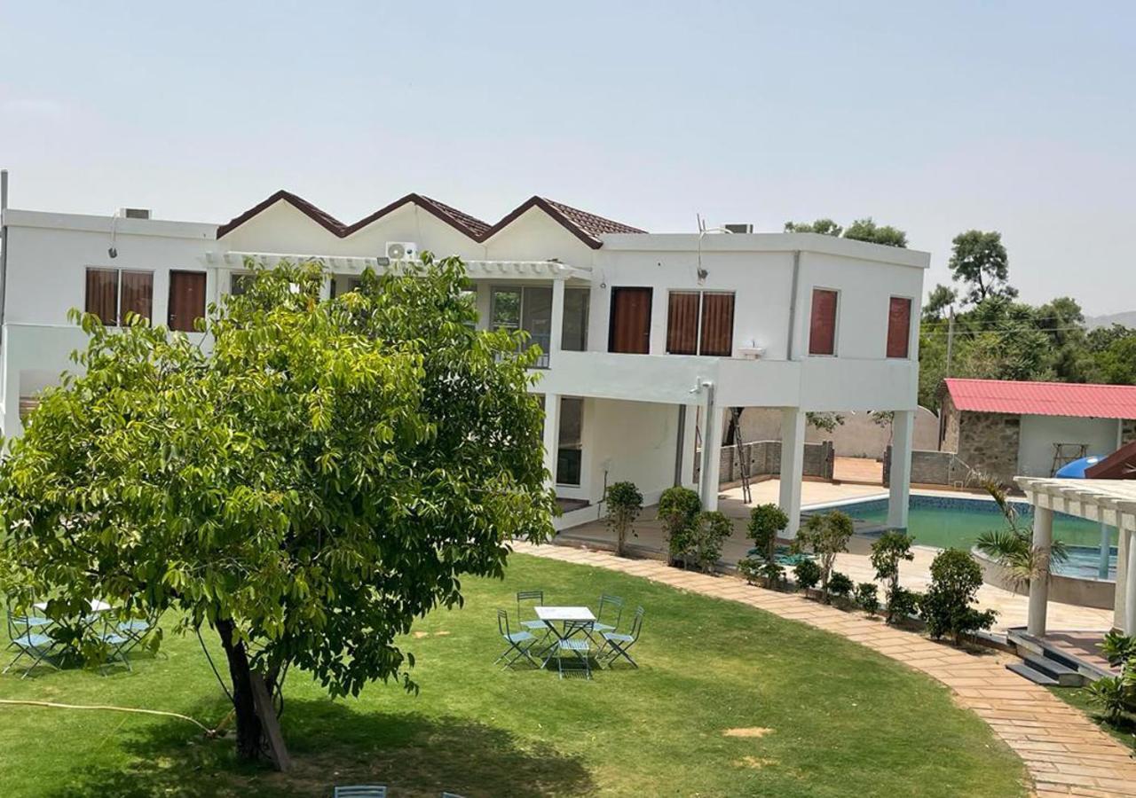 Las Cabanas Resort Pushkar Exteriör bild