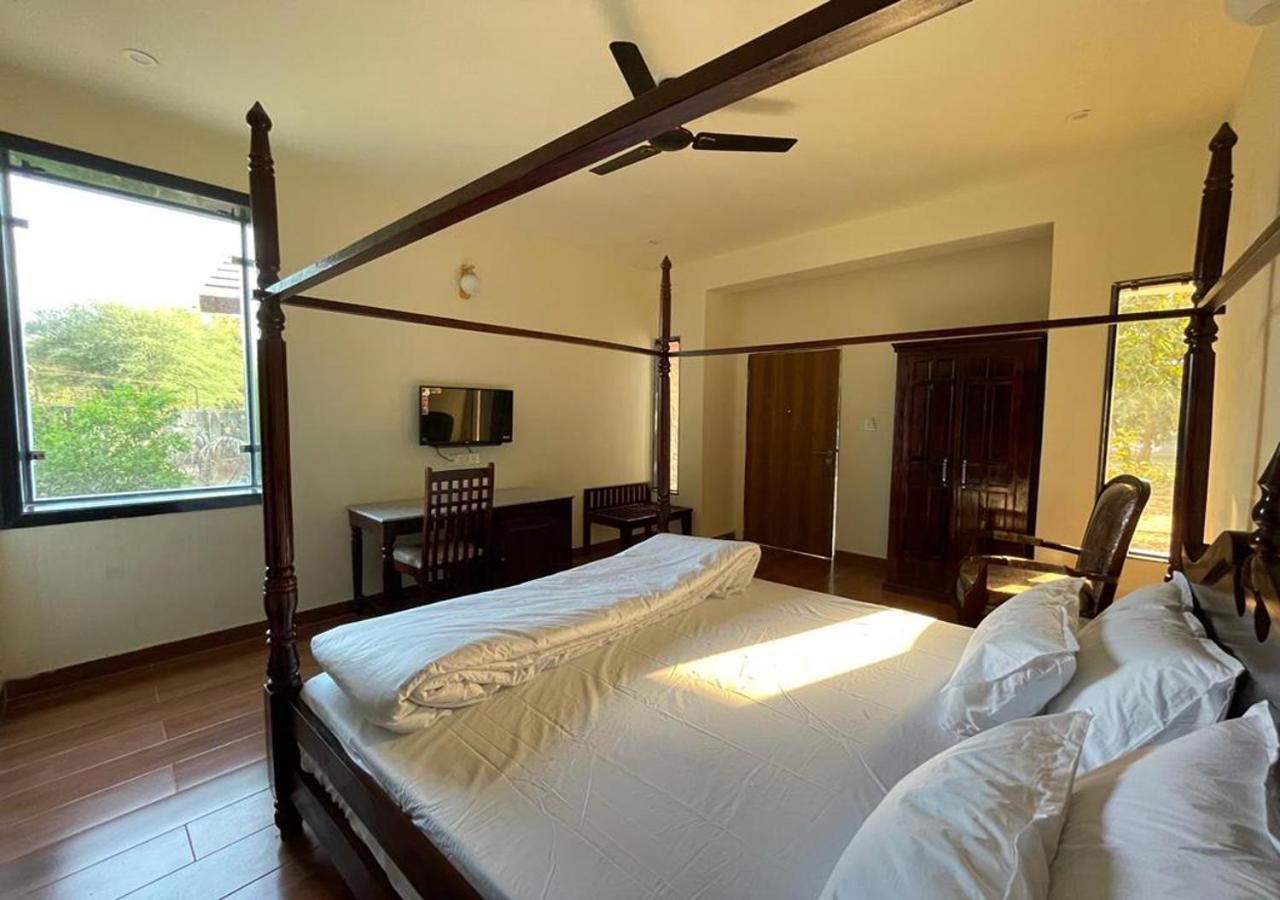 Las Cabanas Resort Pushkar Exteriör bild