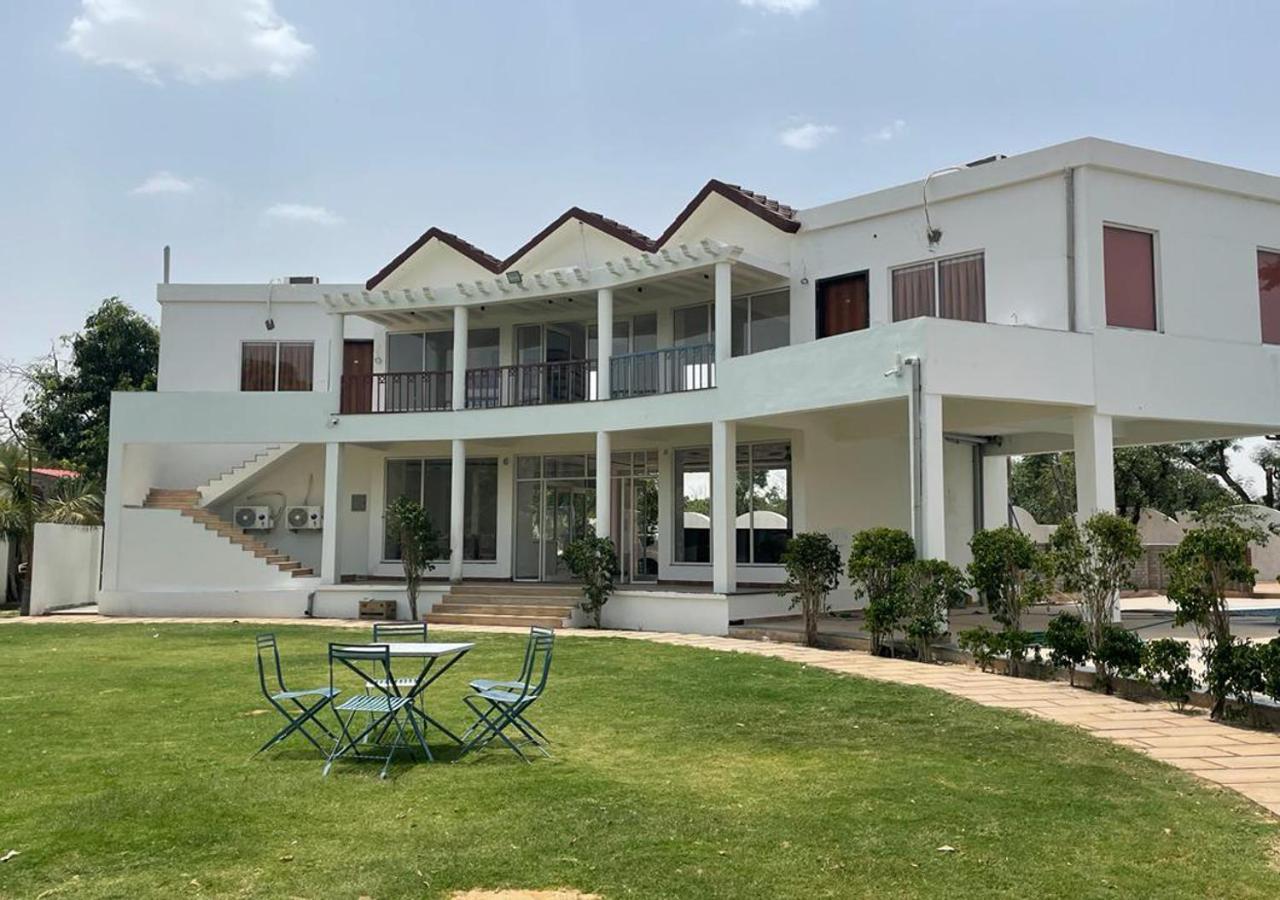 Las Cabanas Resort Pushkar Exteriör bild