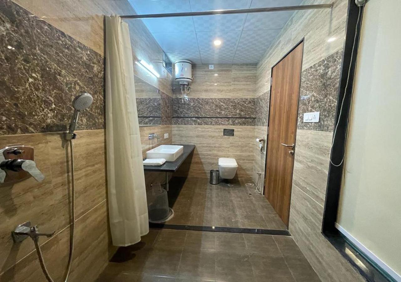 Las Cabanas Resort Pushkar Exteriör bild