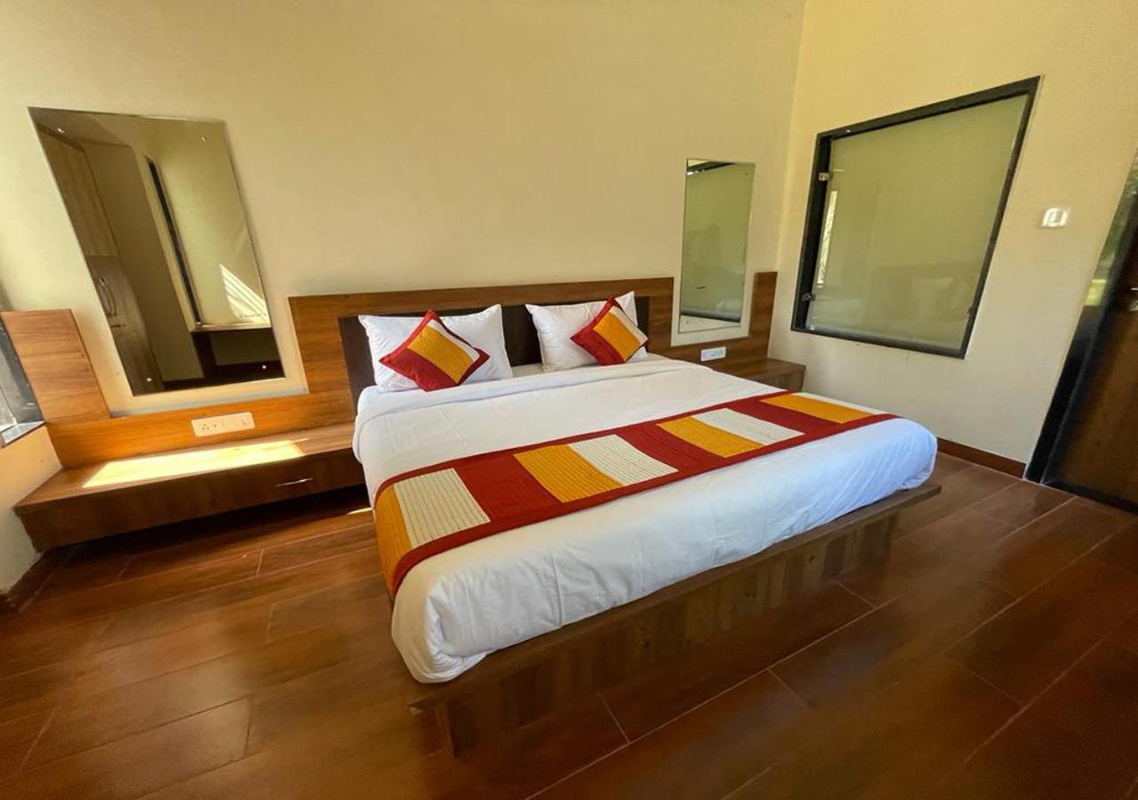Las Cabanas Resort Pushkar Exteriör bild