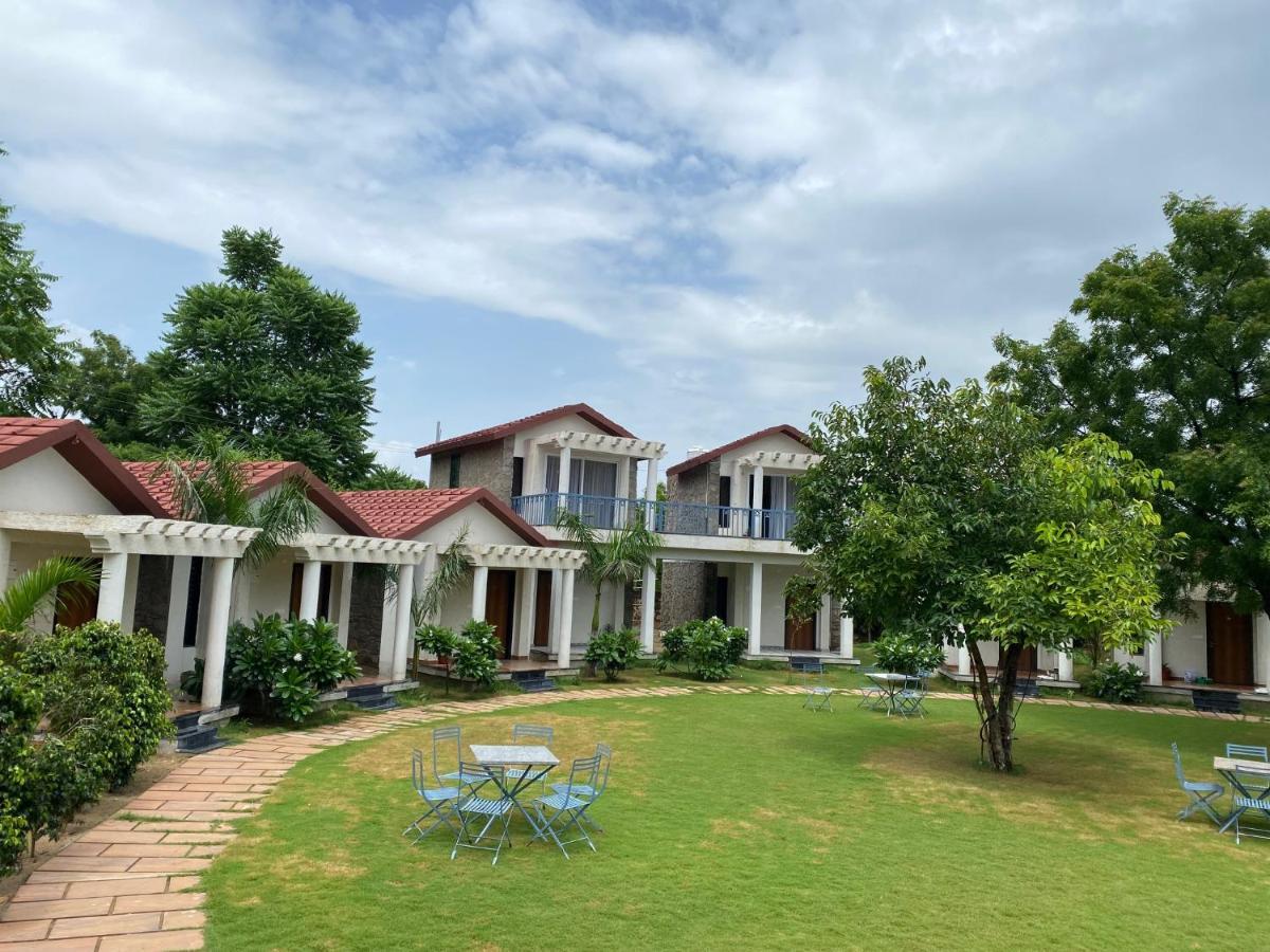 Las Cabanas Resort Pushkar Exteriör bild